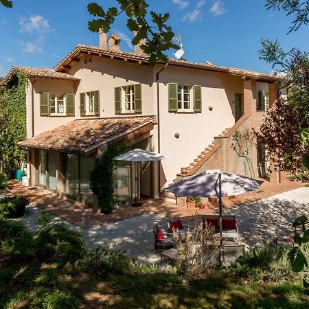 Altra Meta B&B Γκούμπιο Εξωτερικό φωτογραφία