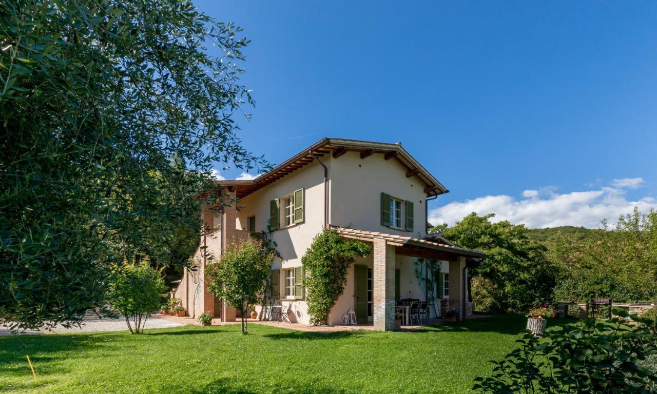 Altra Meta B&B Γκούμπιο Εξωτερικό φωτογραφία