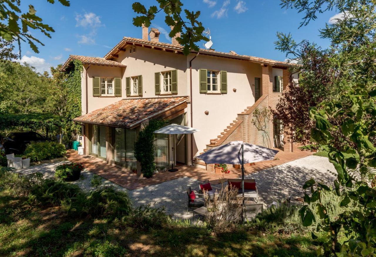 Altra Meta B&B Γκούμπιο Εξωτερικό φωτογραφία